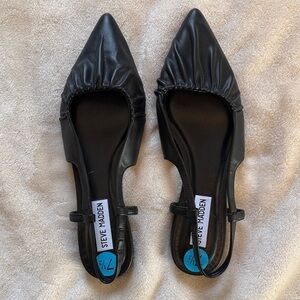 Steve Madden Trixx Black Pointed Slingback Flats